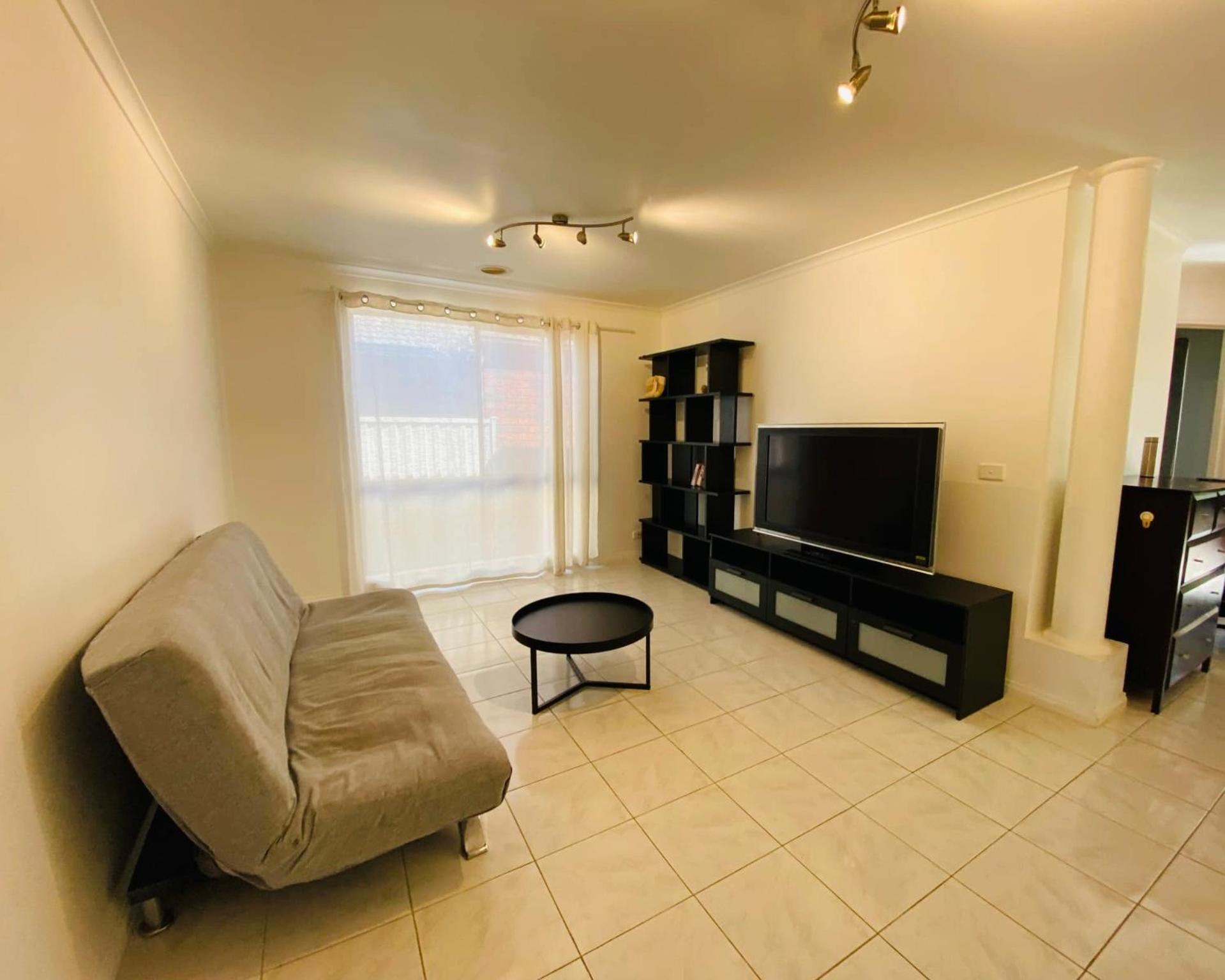 Holiday home Yay! Enjoy An Entire House - Quiet, Spacious And Beautiful In Melbourne